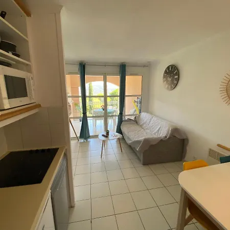 Superbe Studio Hameau Village Cap Esterel * Saint-Raphael (Var)